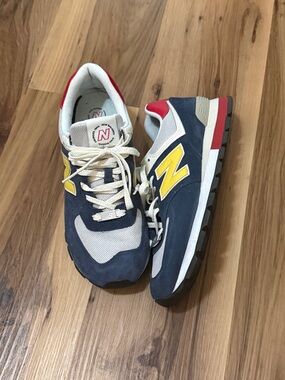 New Balance Men's Navy, Yellow & Red Casual Sneakers